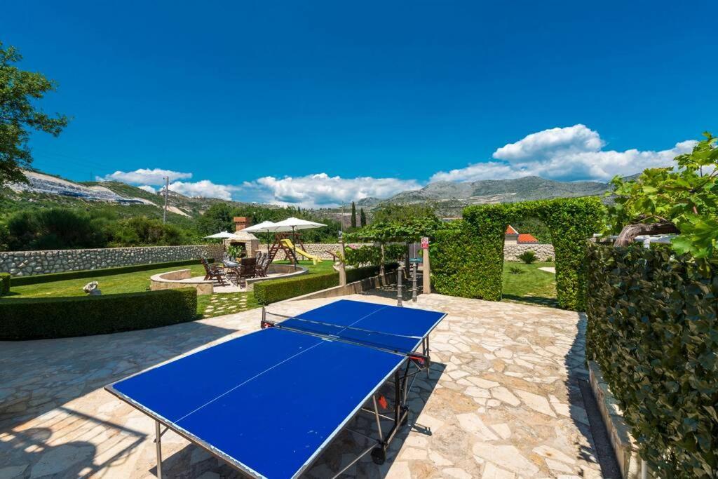 Vila Vergatum-Privacy,Gym,Billiards,Table Tennis Donji Brgat エクステリア 写真