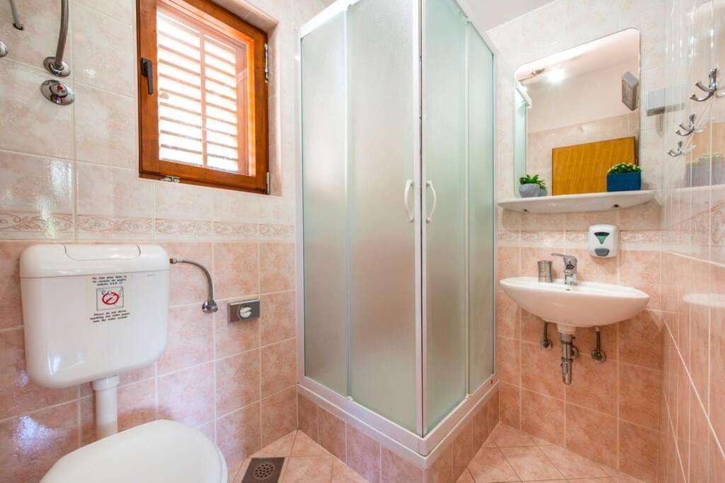 Vila Vergatum-Privacy,Gym,Billiards,Table Tennis Donji Brgat エクステリア 写真